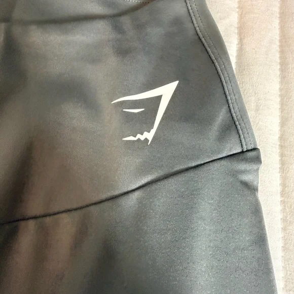 Gymshark Charcoal Leggings size M - Picture 3 of 6